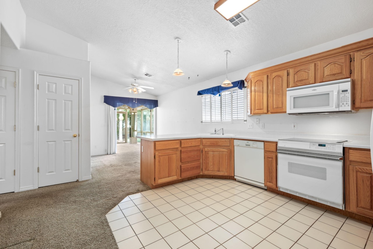 504 E Telegraph ST #14 Washington, UT 84780 home for sale, MLS#25-265949 - Erika Rogers Photo 42