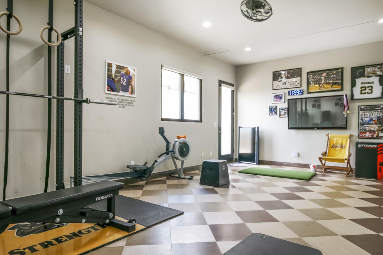 2040 S Pinnacle CIR St George, UT 84790 home for sale, MLS#25-259834 - Erika Rogers Photo 62