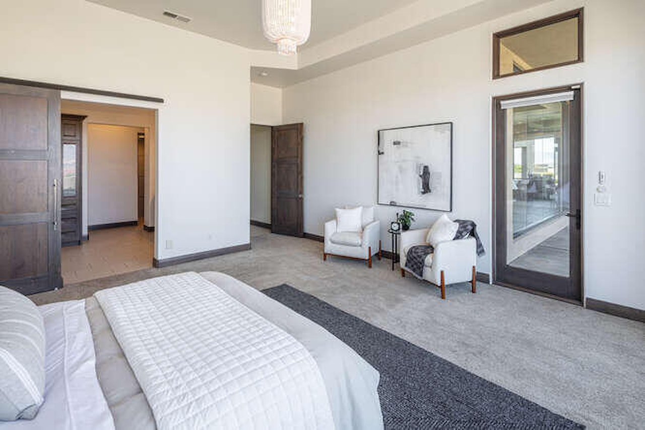 2040 S Pinnacle CIR St George, UT 84790 home for sale, MLS#25-259834 - Erika Rogers Photo 36