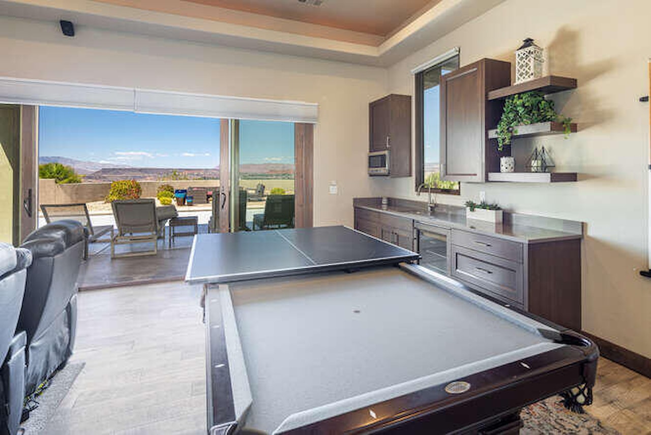 2040 S Pinnacle CIR St George, UT 84790 home for sale, MLS#25-259834 - Erika Rogers Photo 42