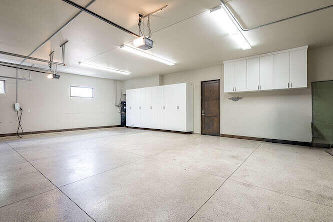 2040 S Pinnacle CIR St George, UT 84790 home for sale, MLS#25-259834 - Erika Rogers Photo 72