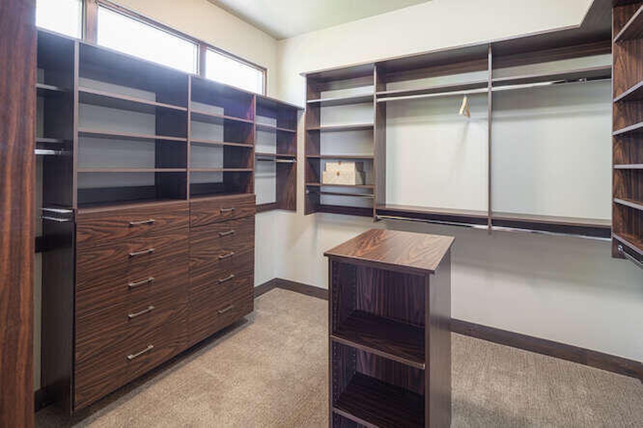 2040 S Pinnacle CIR St George, UT 84790 home for sale, MLS#25-259834 - Erika Rogers Photo 40