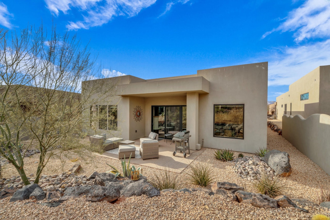 2090 N Tuweap DR #56 St George, UT 84770 home for sale, MLS#25-257870 - Erika Rogers Photo 22