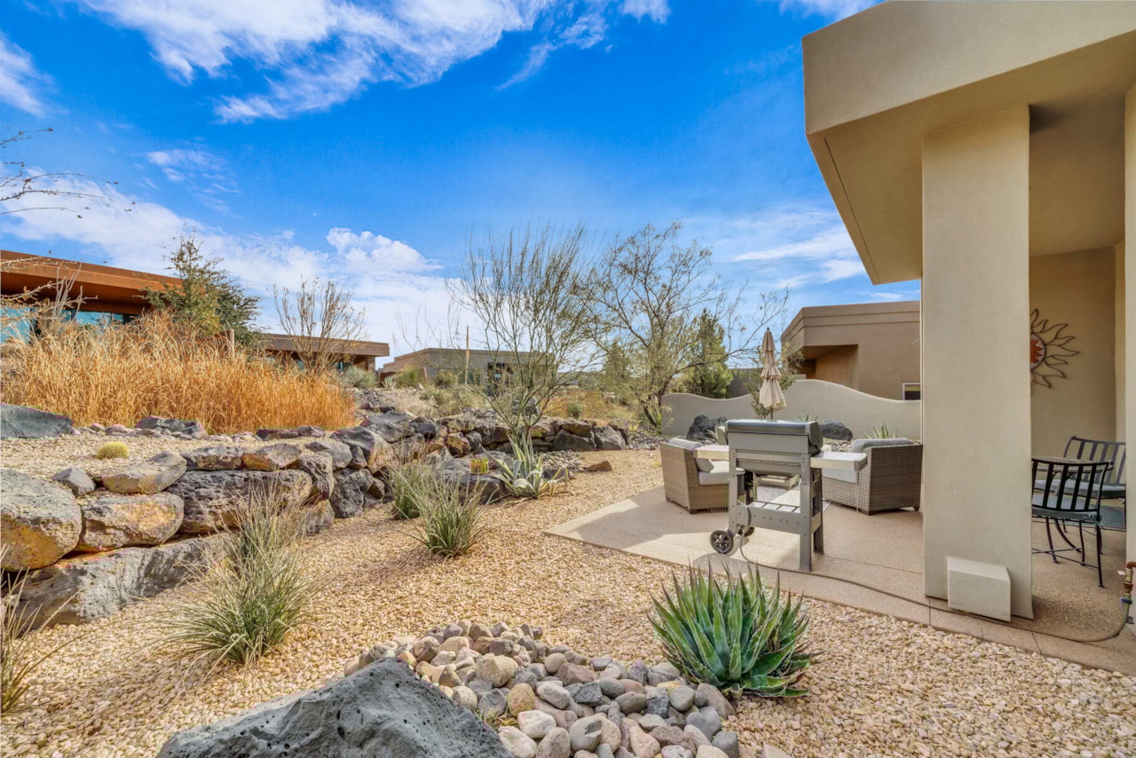 2090 N Tuweap DR #56 St George, UT 84770 home for sale, MLS#25-257870 - Erika Rogers Photo 24