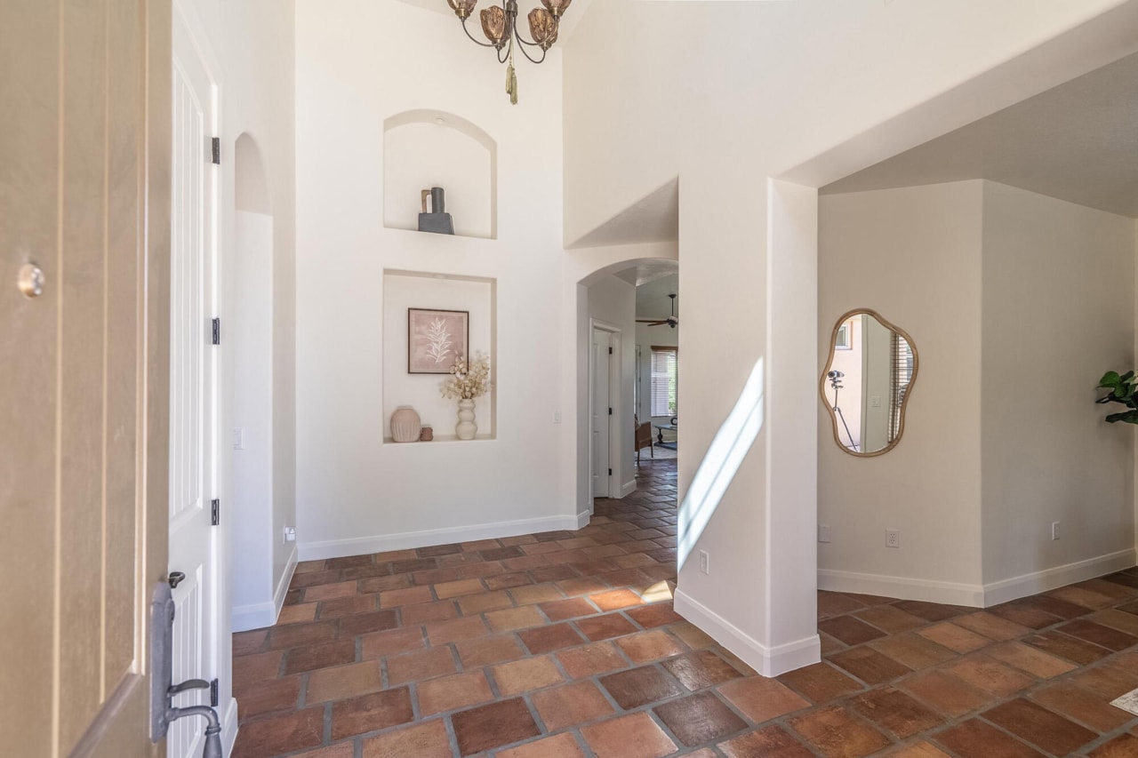 1007 N Mountainside Ave Washington, UT 84780 home for sale, MLS#25-265988 - Erika Rogers Photo 7