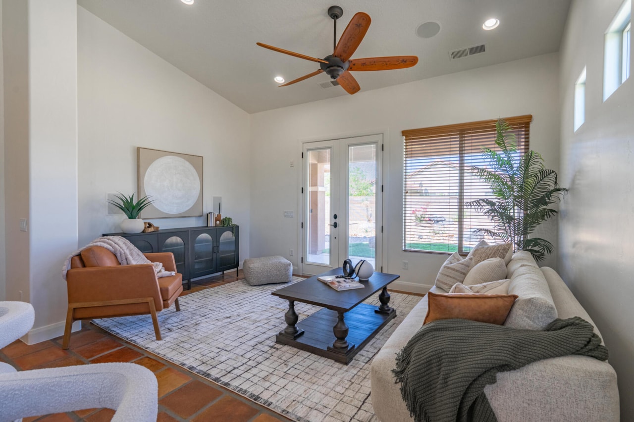 1007 N Mountainside Ave Washington, UT 84780 home for sale, MLS#25-265988 - Erika Rogers Photo 16