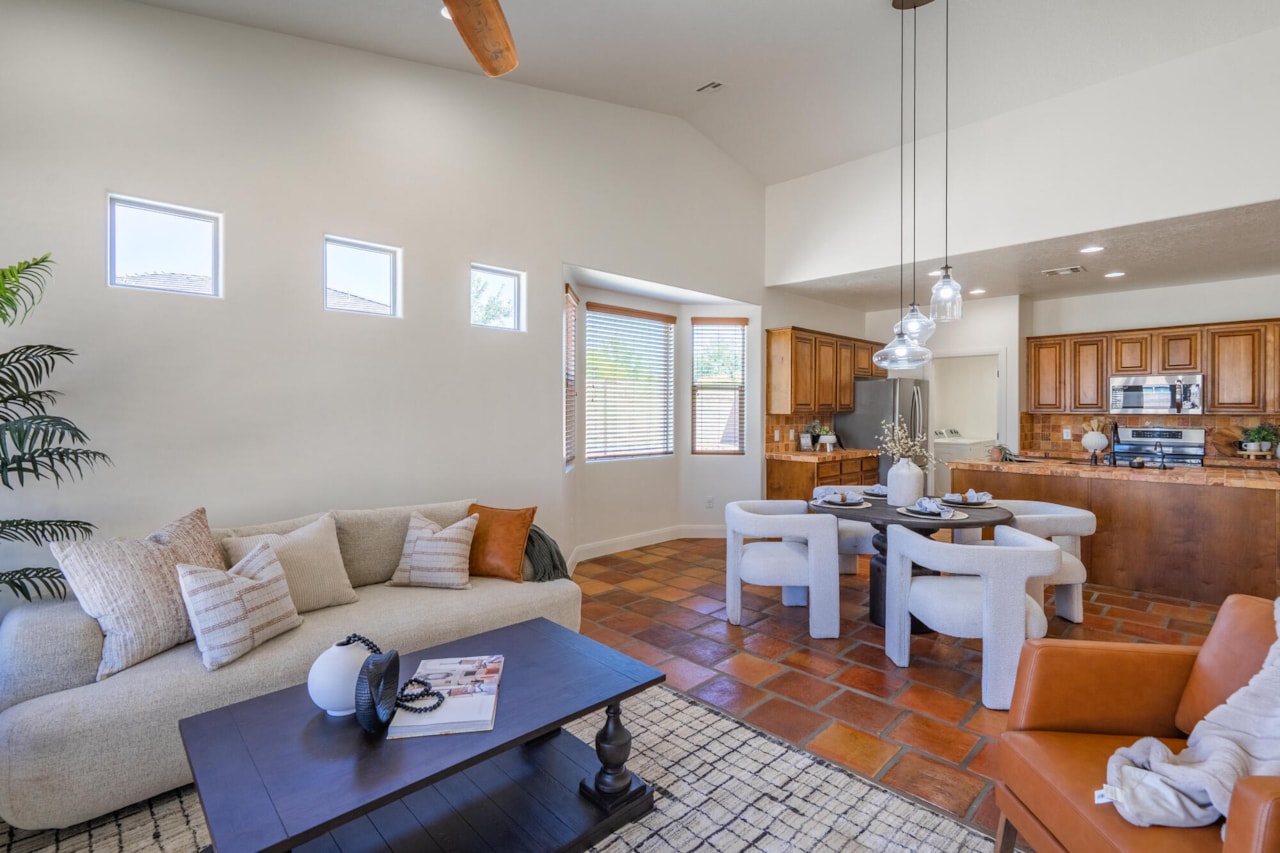 1007 N Mountainside Ave Washington, UT 84780 home for sale, MLS#25-265988 - Erika Rogers Photo 19