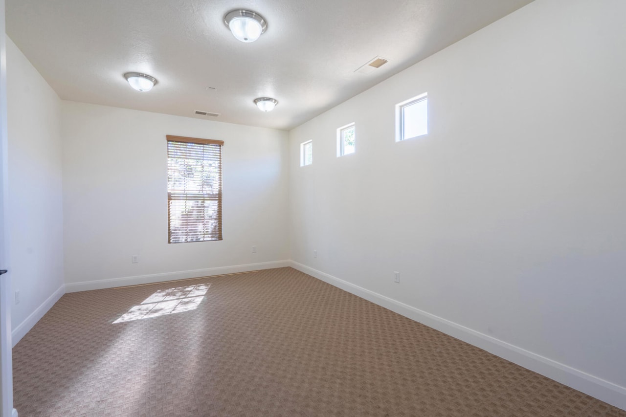 1007 N Mountainside Ave Washington, UT 84780 home for sale, MLS#25-265988 - Erika Rogers Photo 49