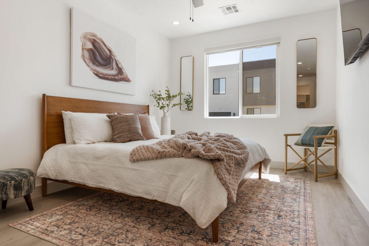 5416 S Aquamarine LN St George, UT 84790 home for sale, MLS#25-265995 - Erika Rogers Photo 12