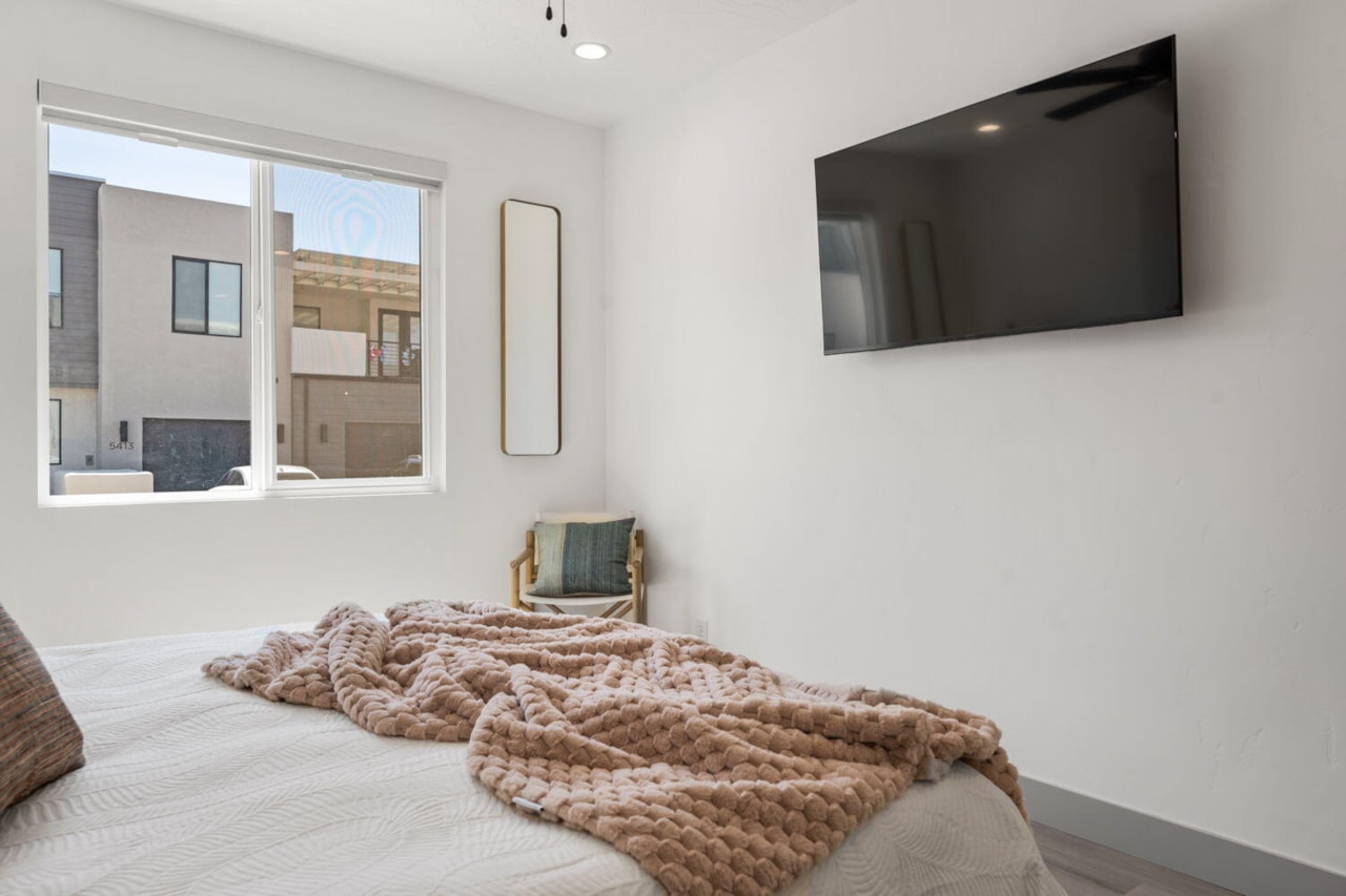 5416 S Aquamarine LN St George, UT 84790 home for sale, MLS#25-265995 - Erika Rogers Photo 13