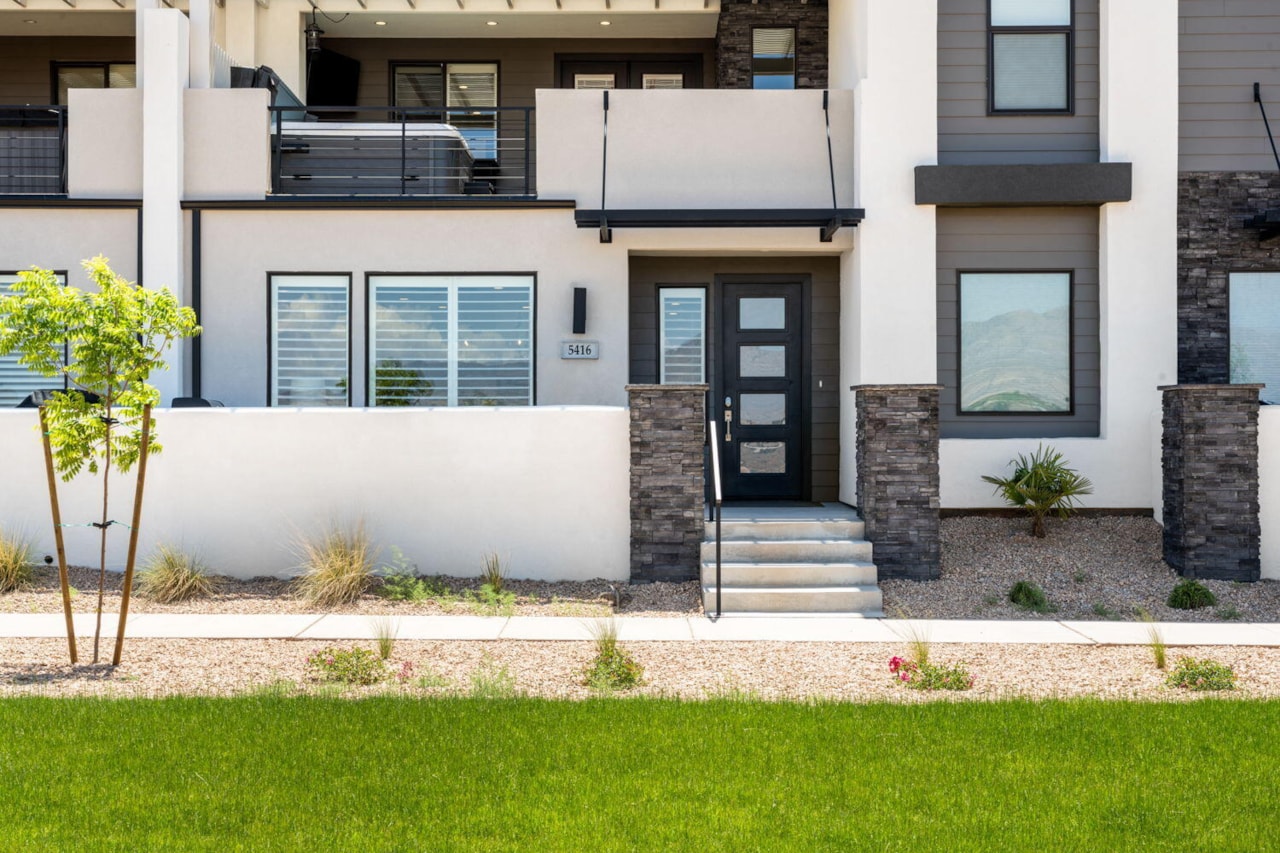 5416 S Aquamarine LN St George, UT 84790 home for sale, MLS#25-265995 - Erika Rogers Photo 44