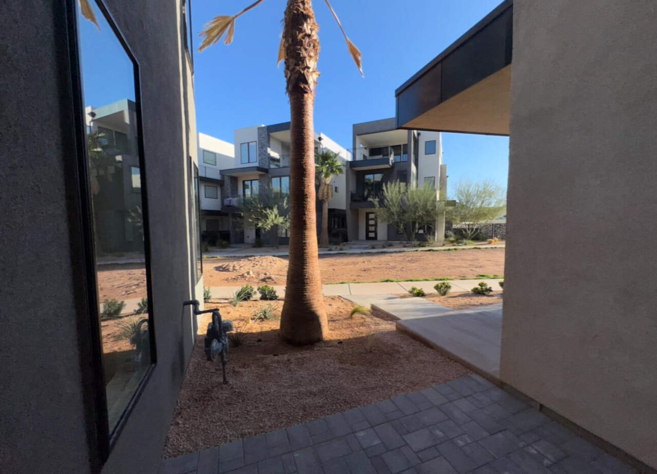 723 W Sapphire LN St George, UT 84790 home for sale, MLS#25-266001 - Erika Rogers Photo 9