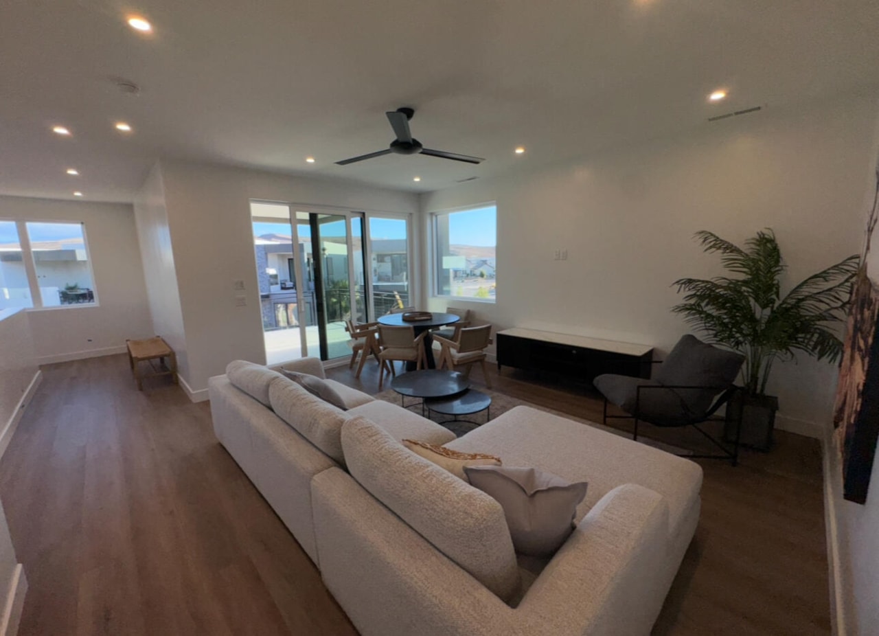 723 W Sapphire LN St George, UT 84790 home for sale, MLS#25-266001 - Erika Rogers Photo 33