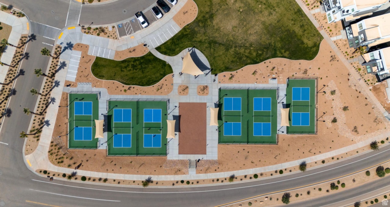 723 W Sapphire LN St George, UT 84790 home for sale, MLS#25-266001 - Erika Rogers Photo 63