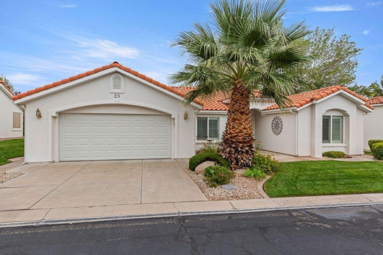 1610 W 100 N #29 St George, UT 84770 home for sale, MLS#25-265959 - Erika Rogers Photo 2