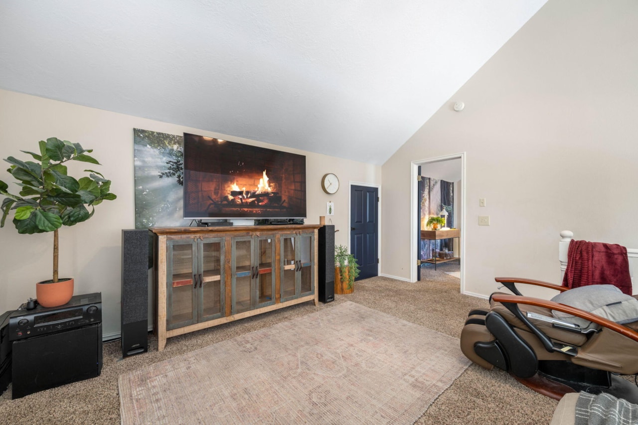 1040 N 1300  W #7 St George, UT 84770 home for sale, MLS#25-266021 - Erika Rogers Photo 9