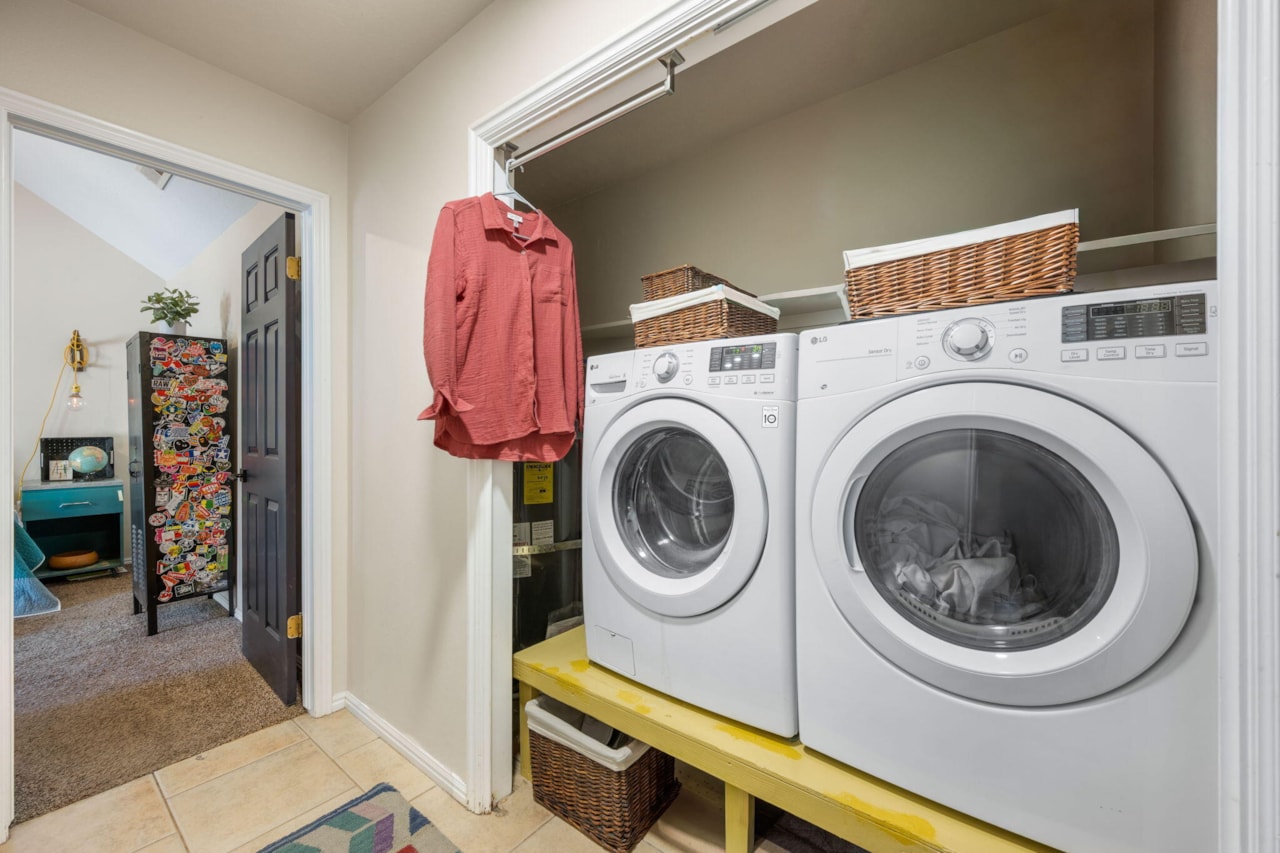 1040 N 1300  W #7 St George, UT 84770 home for sale, MLS#25-266021 - Erika Rogers Photo 18