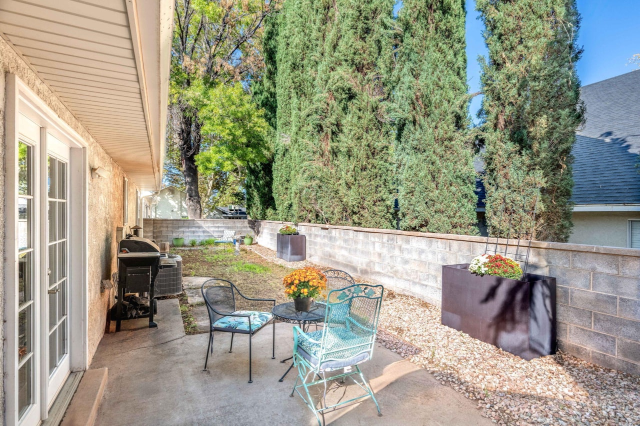 1040 N 1300  W #7 St George, UT 84770 home for sale, MLS#25-266021 - Erika Rogers Photo 23