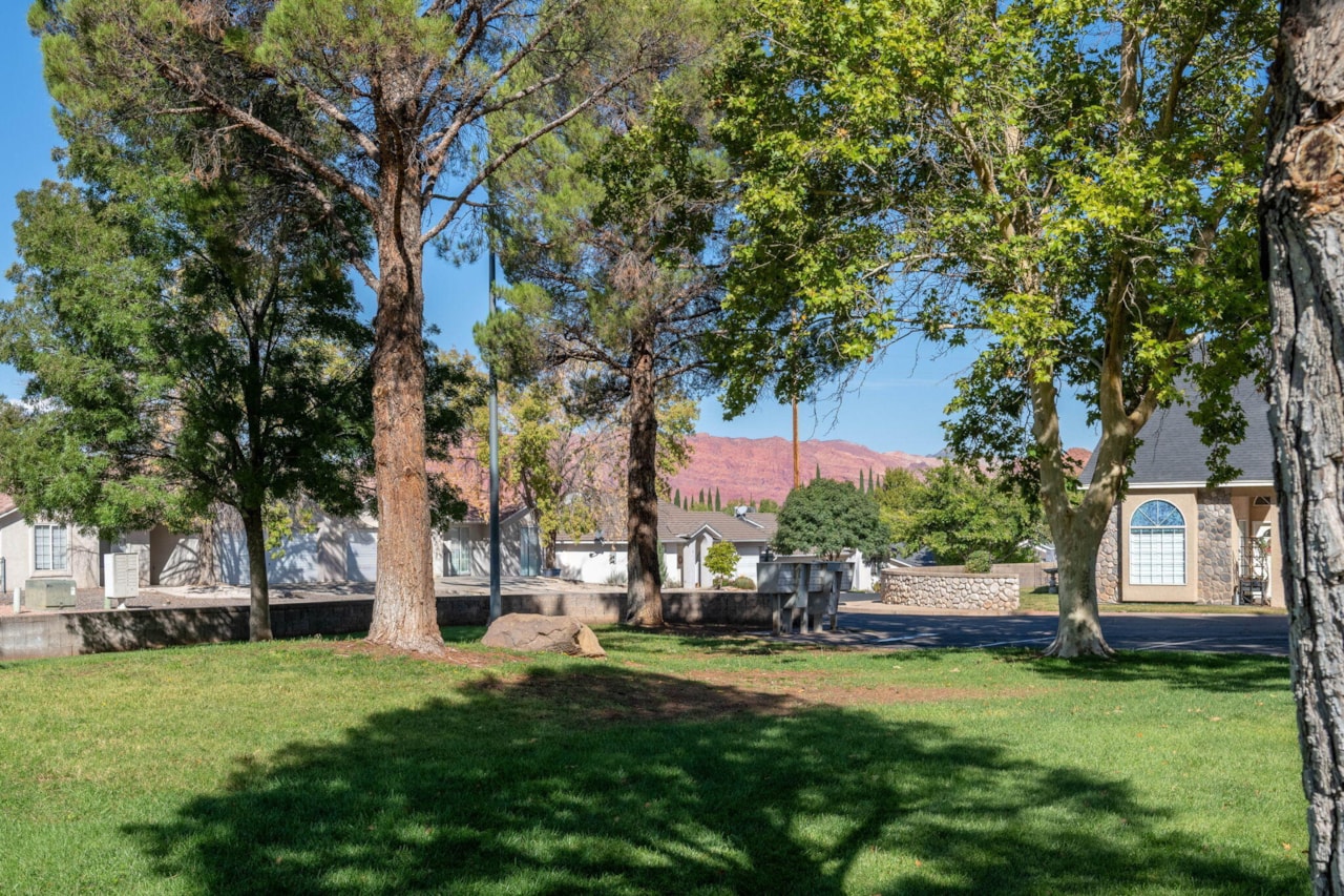 1040 N 1300  W #7 St George, UT 84770 home for sale, MLS#25-266021 - Erika Rogers Photo 25