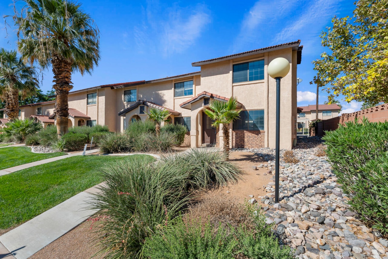 1708 W 1020  N #146 St George, UT 84770 home for sale, MLS#25-266026 - Erika Rogers Photo 2