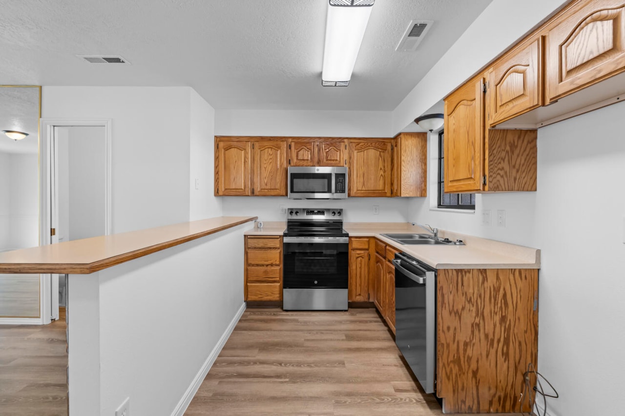 1708 W 1020  N #146 St George, UT 84770 home for sale, MLS#25-266026 - Erika Rogers Photo 7