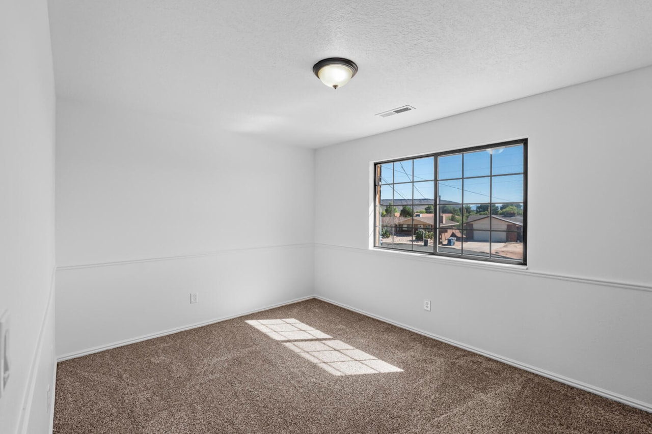 1708 W 1020  N #146 St George, UT 84770 home for sale, MLS#25-266026 - Erika Rogers Photo 21