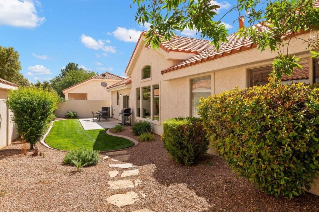 1165 W Indian Hills DR #251 St George, UT 84770 home for sale, MLS#25-265472 - Erika Rogers Photo 22