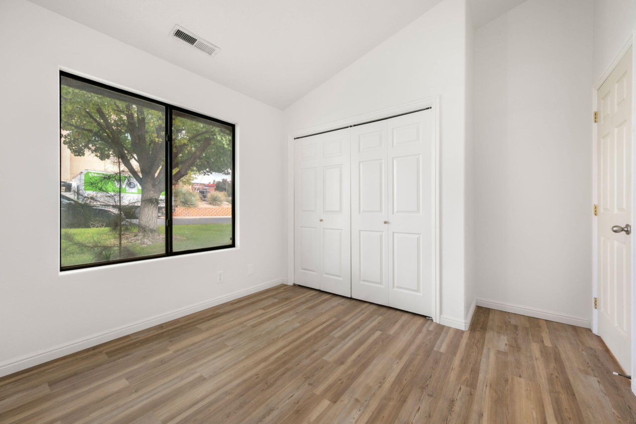 301 S 1200 E #89 St George, UT 84790 home for sale, MLS#25-263793 - Erika Rogers Photo 17