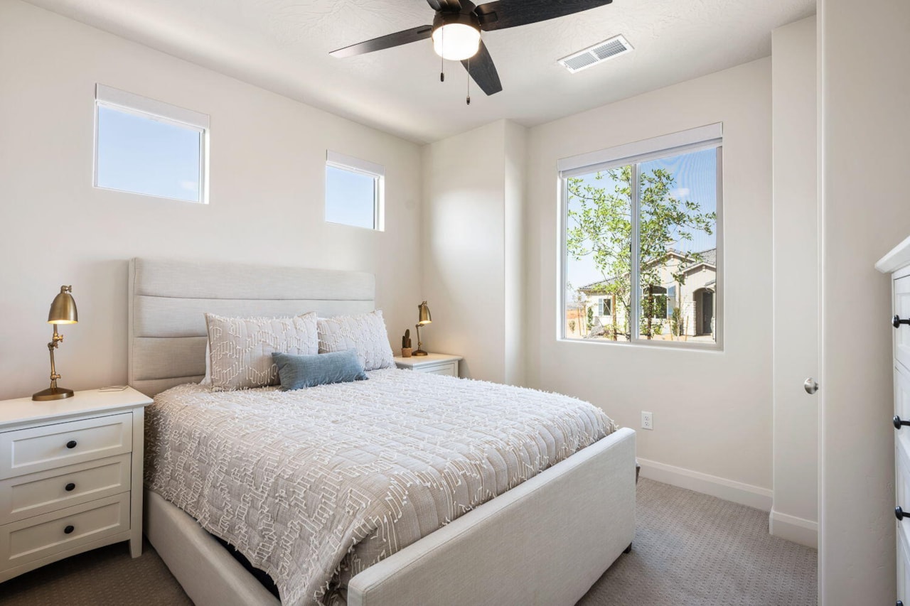 1366 N Marfil Way Washington, UT 84780 home for sale, MLS#25-266078 - Erika Rogers Photo 13