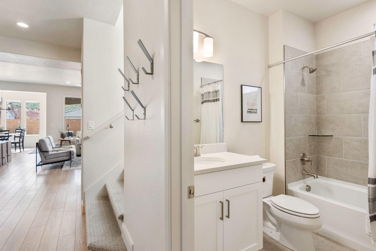 1366 N Marfil Way Washington, UT 84780 home for sale, MLS#25-266078 - Erika Rogers Photo 14