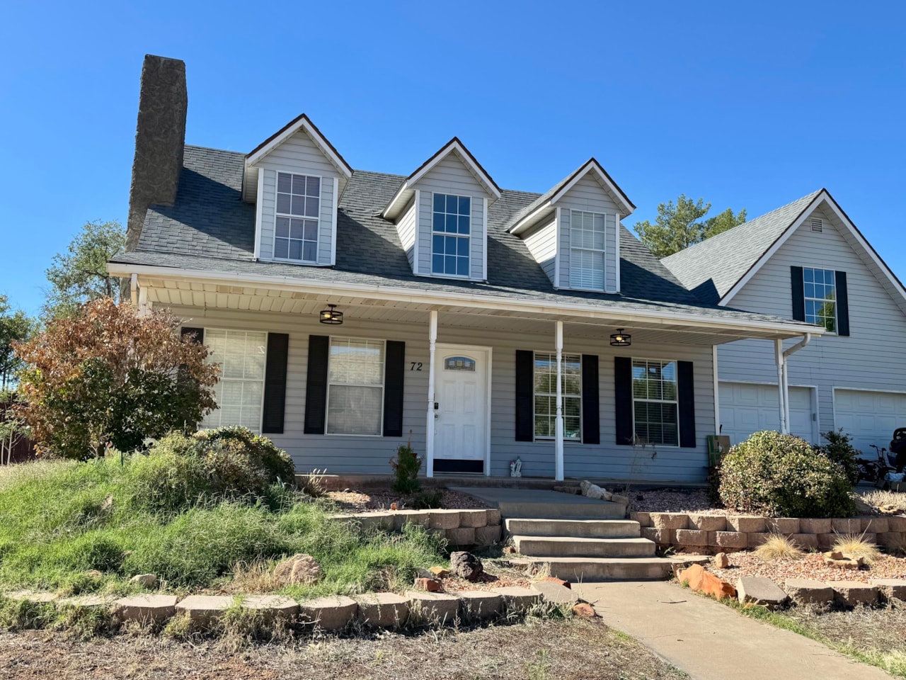 72 S 250  W La Verkin, UT 84745 home for sale, MLS#25-266080 - Erika Rogers Photo 2