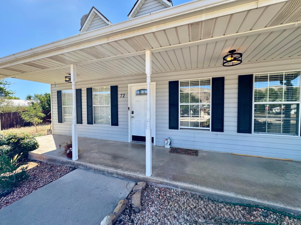 72 S 250  W La Verkin, UT 84745 home for sale, MLS#25-266080 - Erika Rogers Photo 3