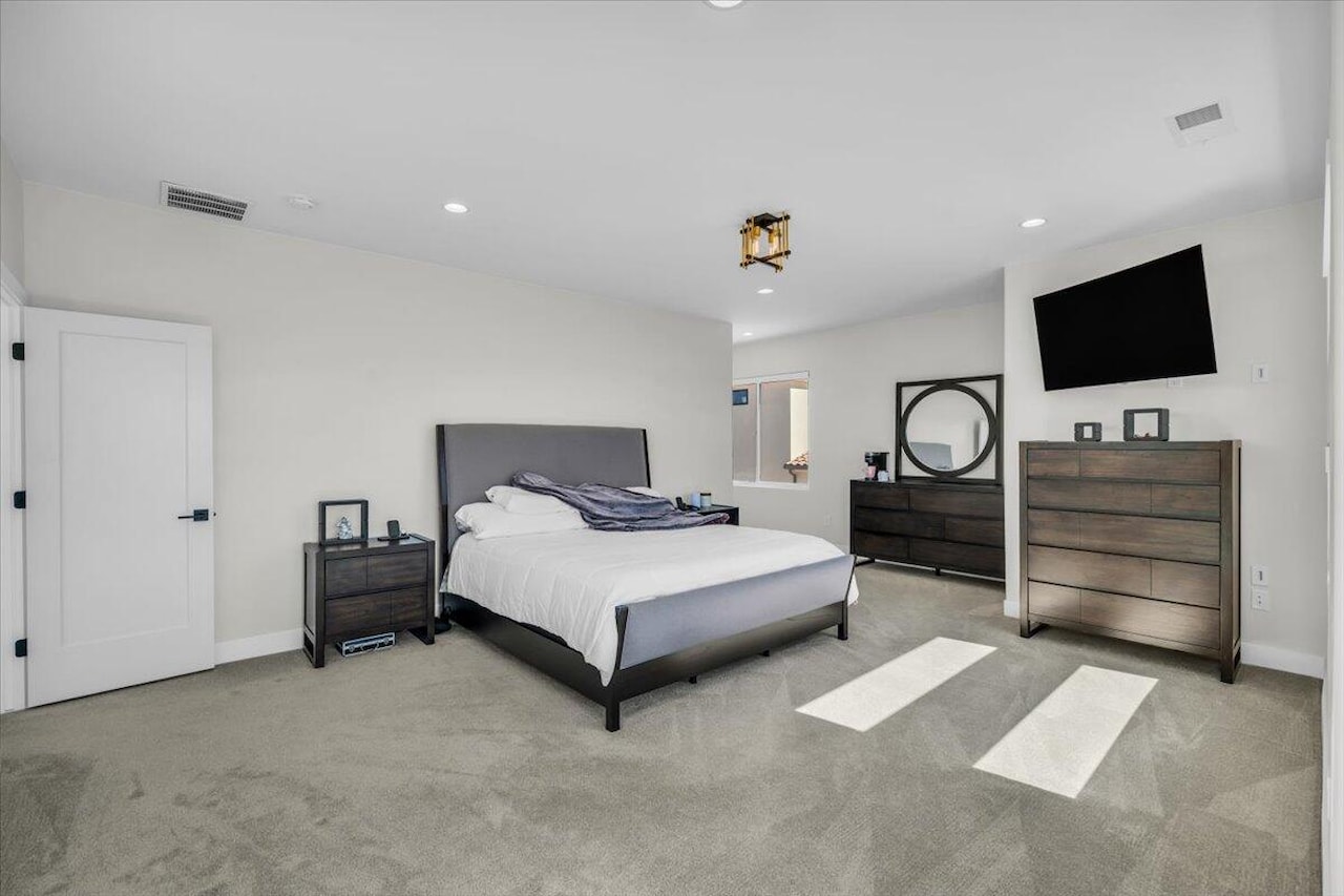 3539 S Marietta DR St George, UT 84790 home for sale, MLS#25-266086 - Erika Rogers Photo 12