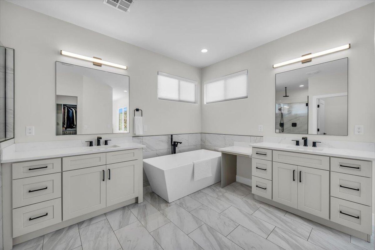 3539 S Marietta DR St George, UT 84790 home for sale, MLS#25-266086 - Erika Rogers Photo 13