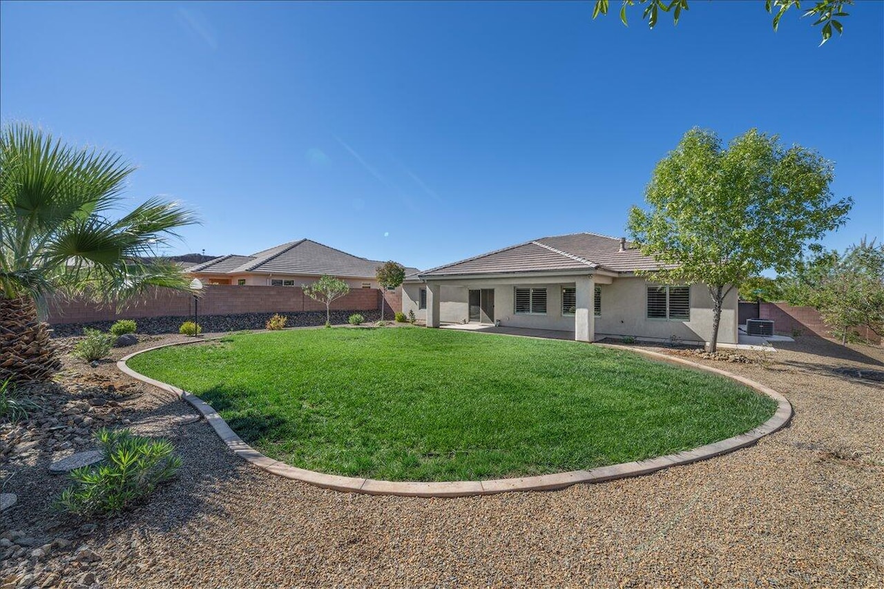 3237 S Tiger Maple CIR St George, UT 84790 home for sale, MLS#25-266087 - Erika Rogers Photo 24