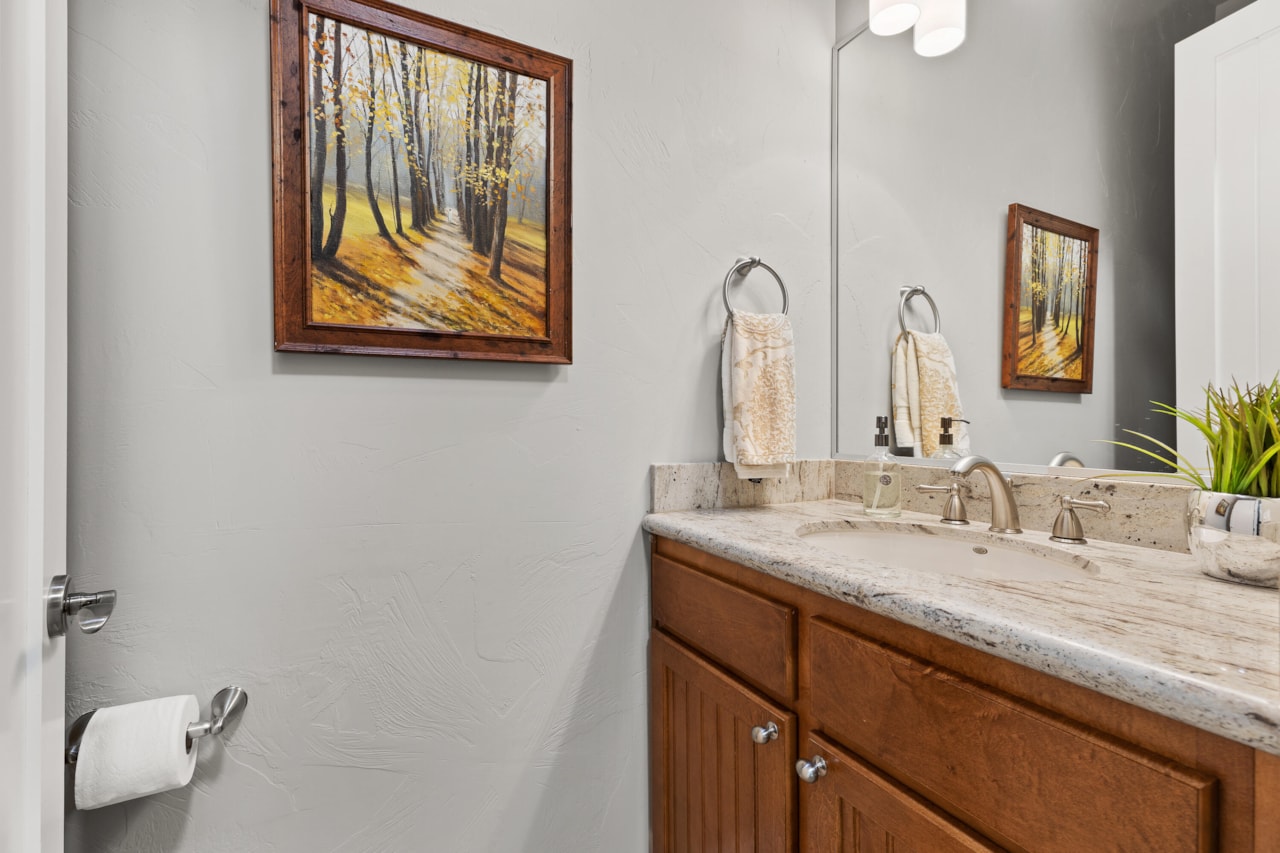 2005 W Monterey DR St George, UT 84770 home for sale, MLS#25-266067 - Erika Rogers Photo 28