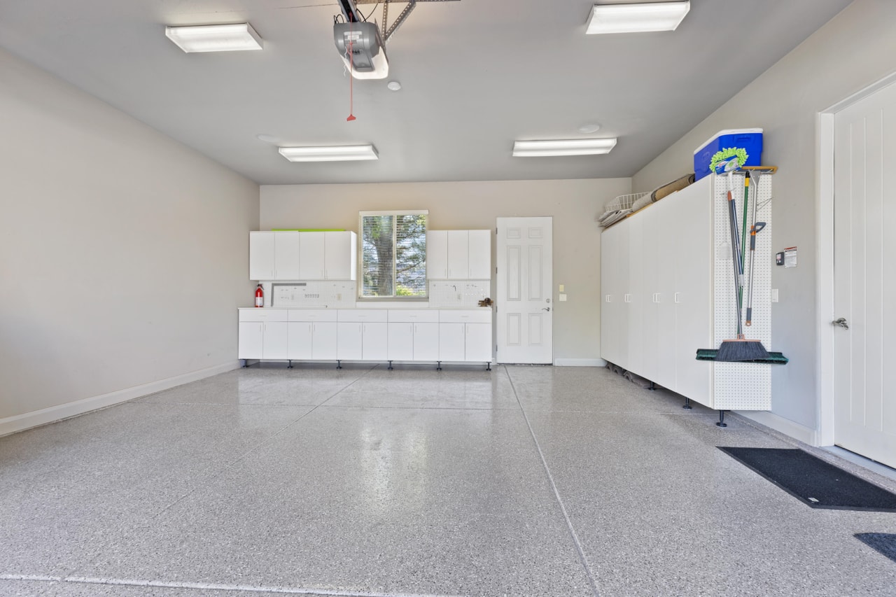 2005 W Monterey DR St George, UT 84770 home for sale, MLS#25-266067 - Erika Rogers Photo 32