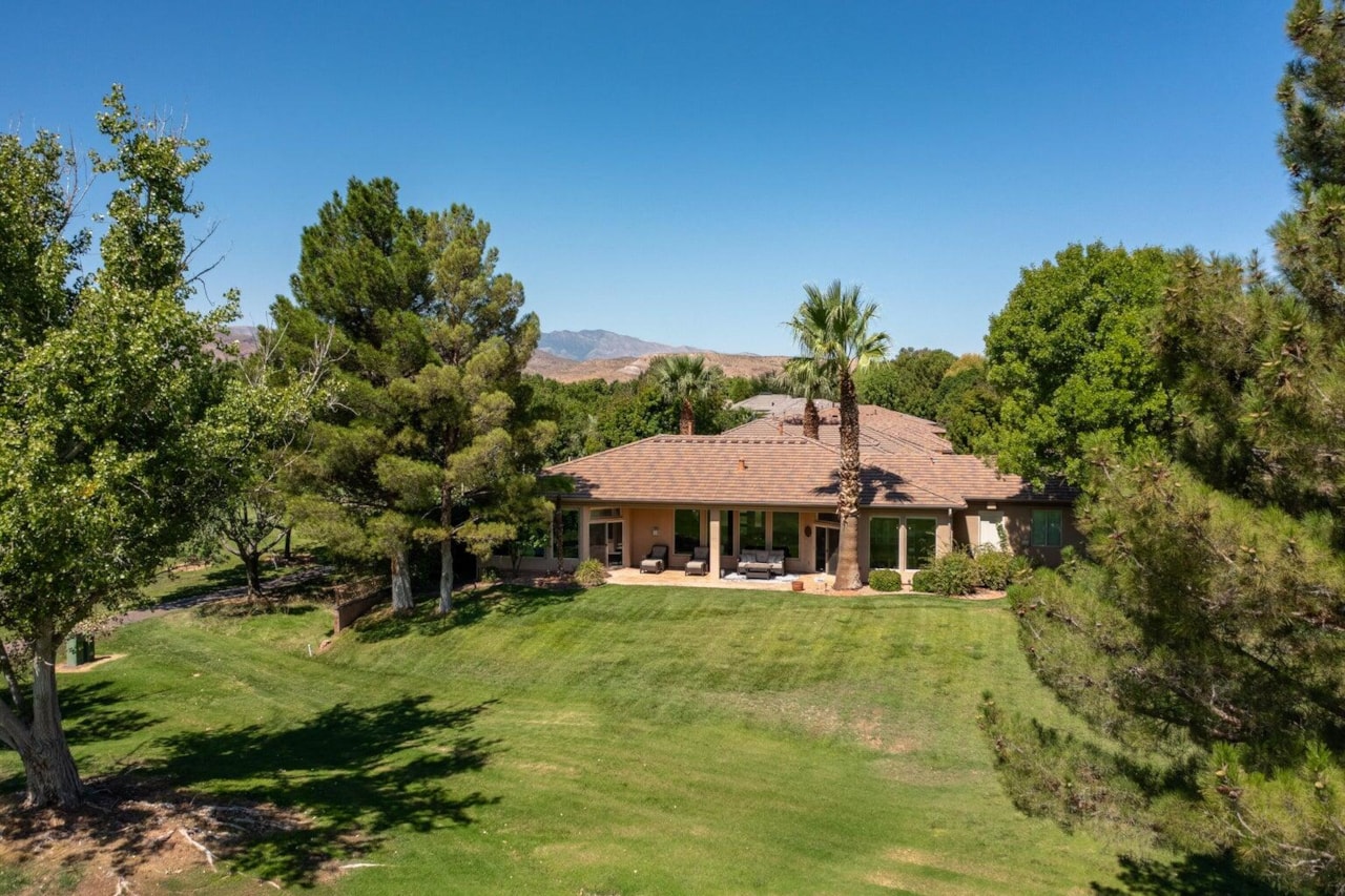 2005 W Monterey DR St George, UT 84770 home for sale, MLS#25-266067 - Erika Rogers Photo 40