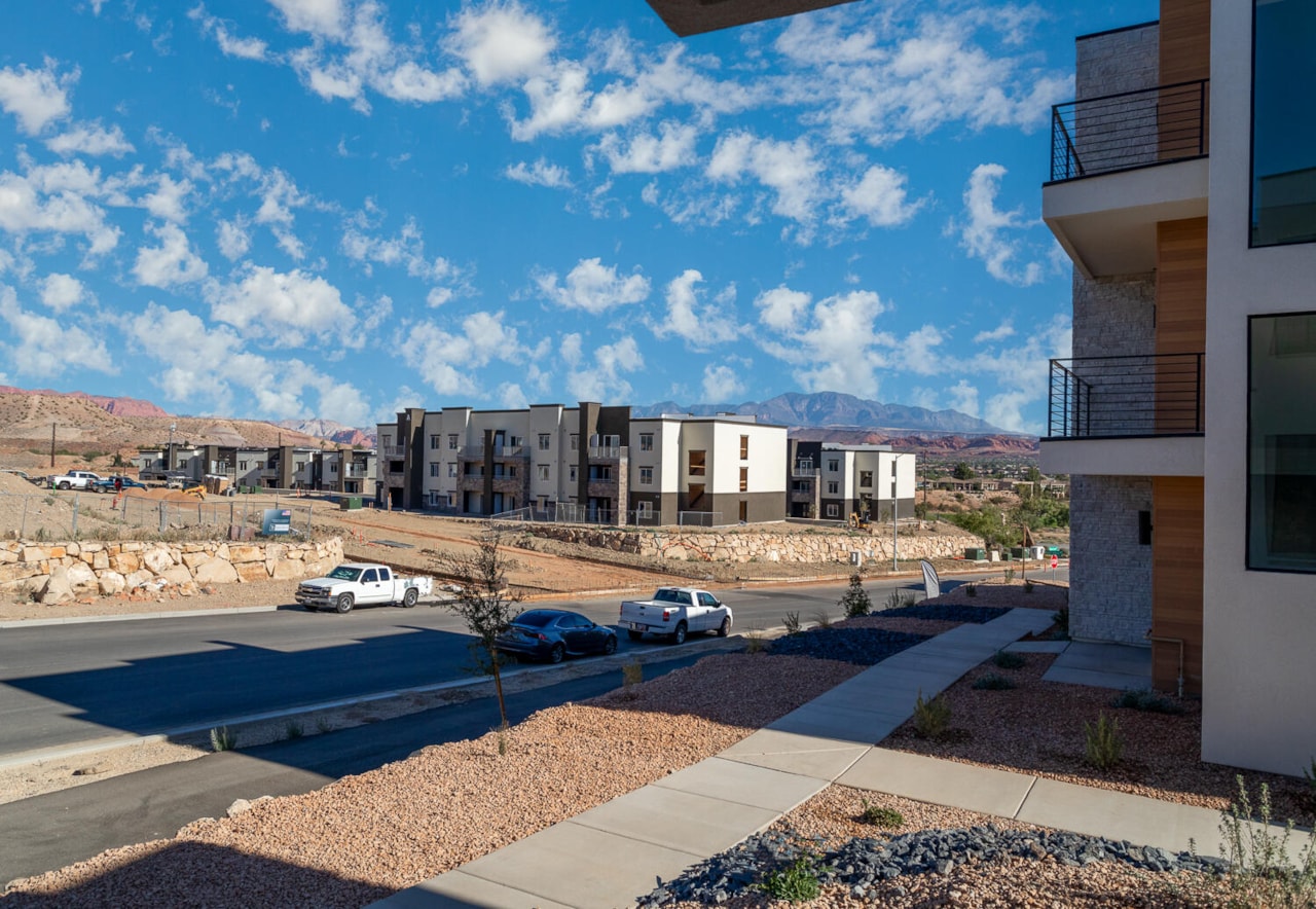 2766 W Silver Cholla LN #32 St George, UT 84770 home for sale, MLS#25-266073 - Erika Rogers Photo 8