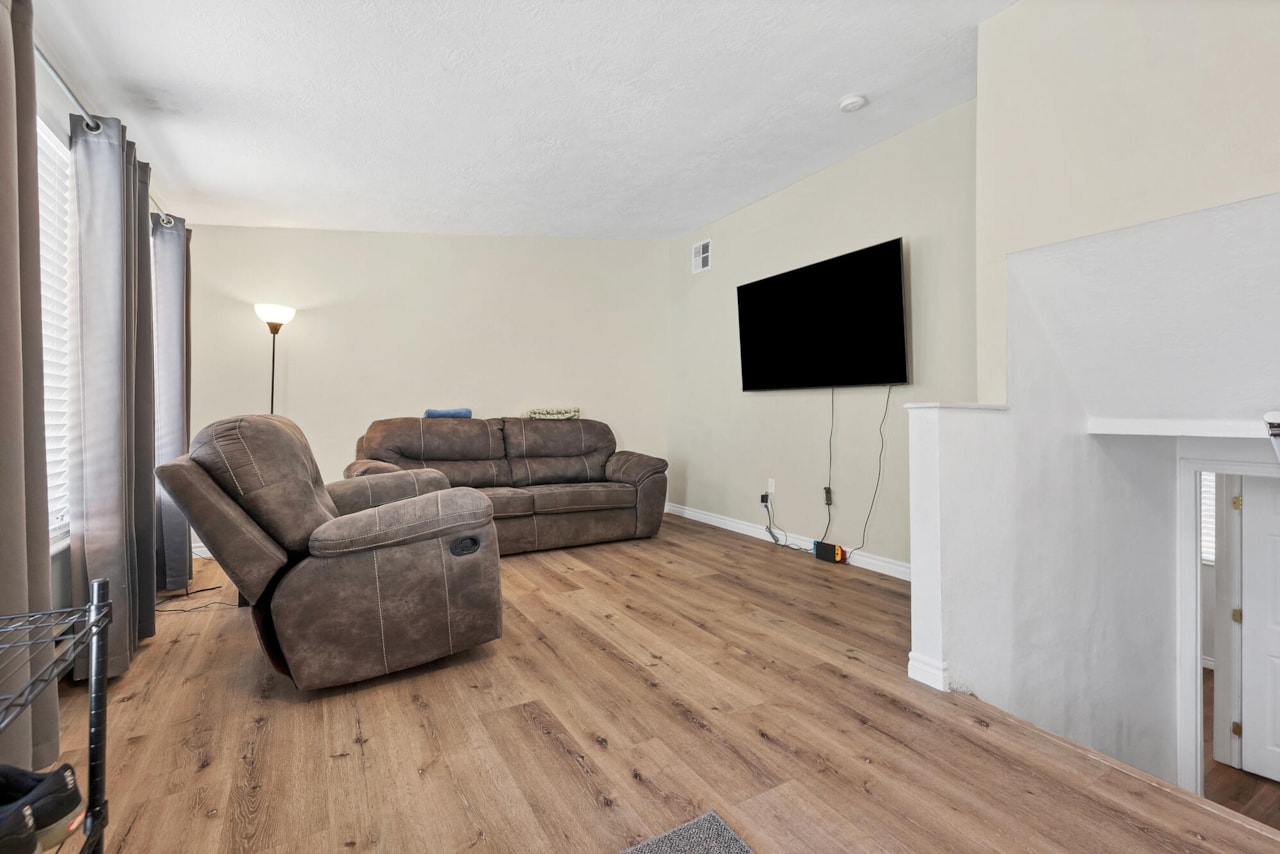 1840 W 1100 #17 St George, UT 84770 home for sale, MLS#25-265840 - Erika Rogers Photo 11