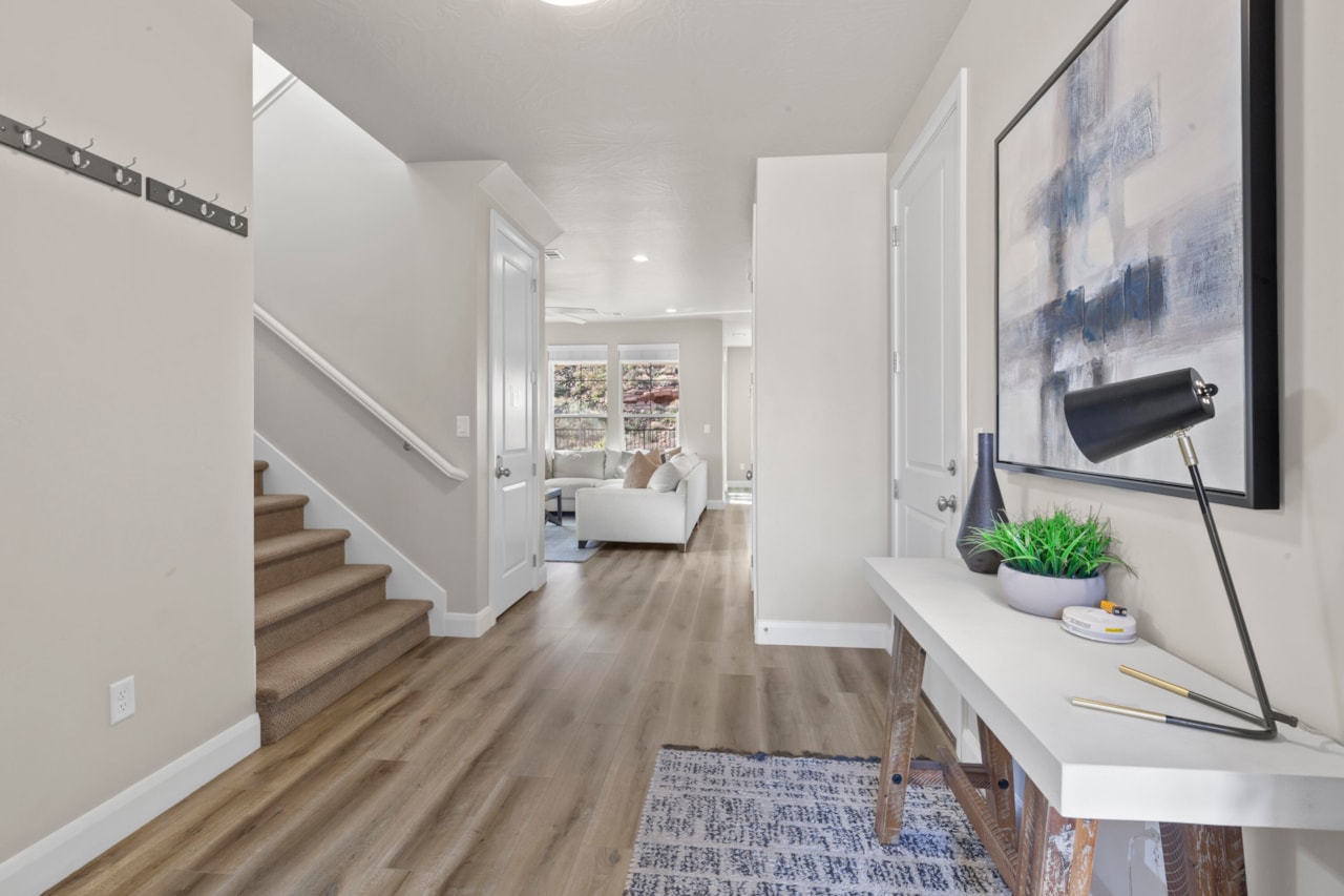 2343 E Escondido DR Washington, UT 84780 home for sale, MLS#25-266111 - Erika Rogers Photo 10