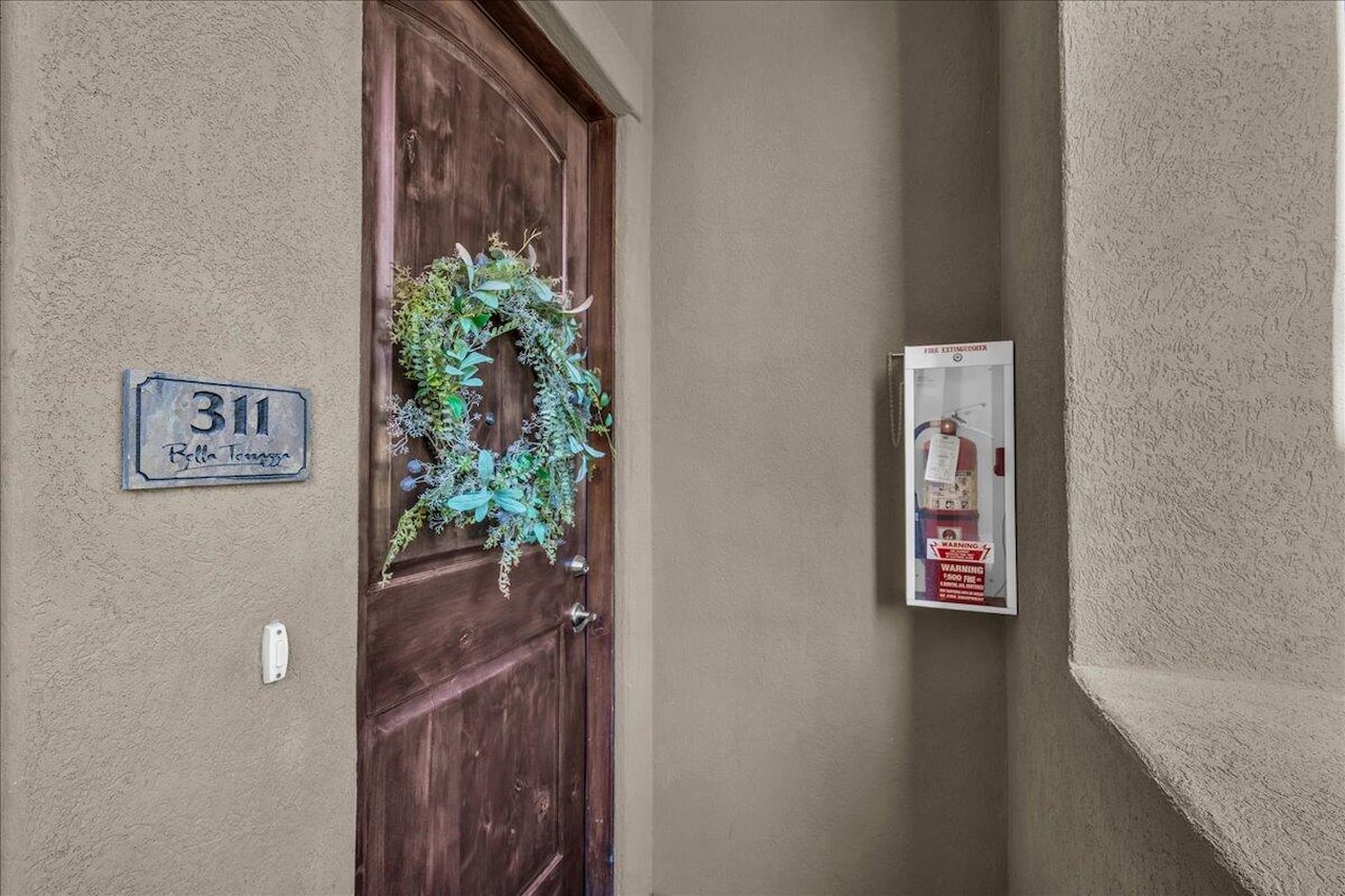 280 S Luce Del Sol #311 St George, UT 84770 condo for sale, MLS#25-266121 - Erika Rogers Photo 6