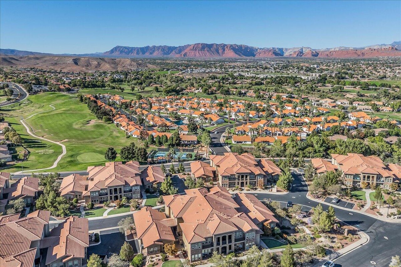 280 S Luce Del Sol #311 St George, UT 84770 condo for sale, MLS#25-266121 - Erika Rogers Photo 20