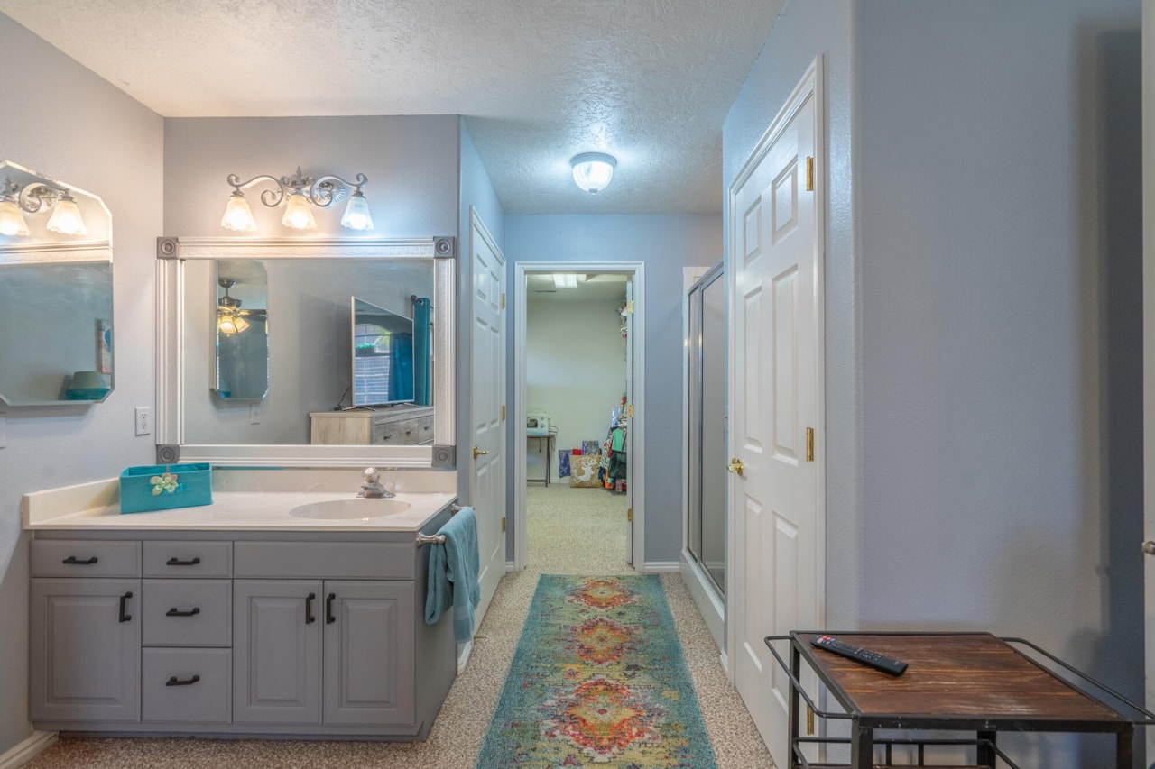 392 N Windsor DR Washington, UT 84780 home for sale, MLS#25-265899 - Erika Rogers Photo 19