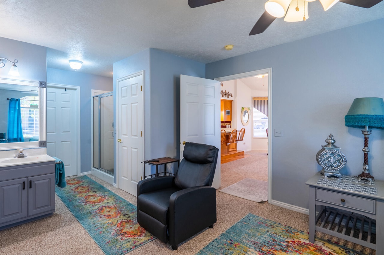 392 N Windsor DR Washington, UT 84780 home for sale, MLS#25-265899 - Erika Rogers Photo 21