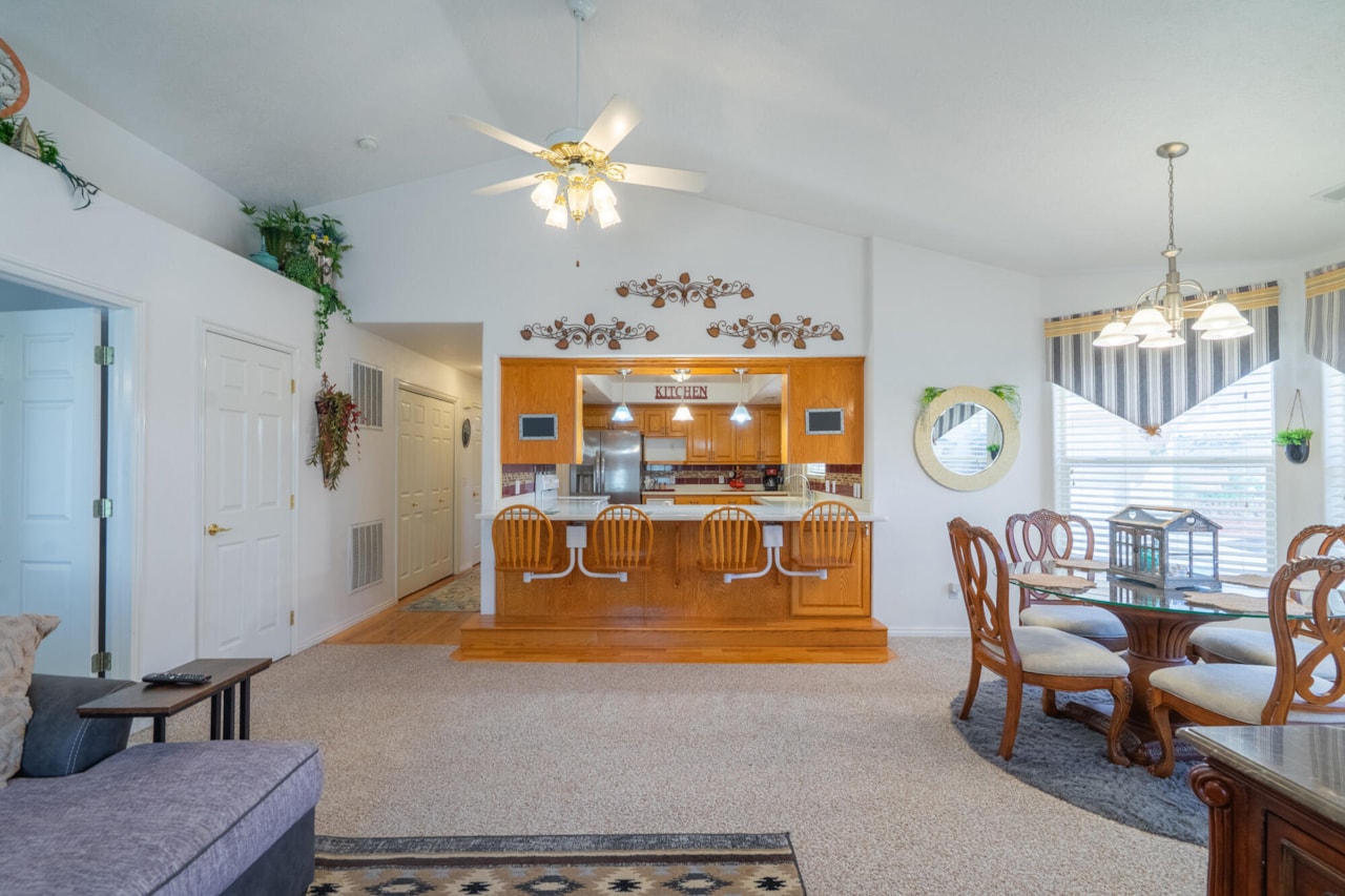 392 N Windsor DR Washington, UT 84780 home for sale, MLS#25-265899 - Erika Rogers Photo 33