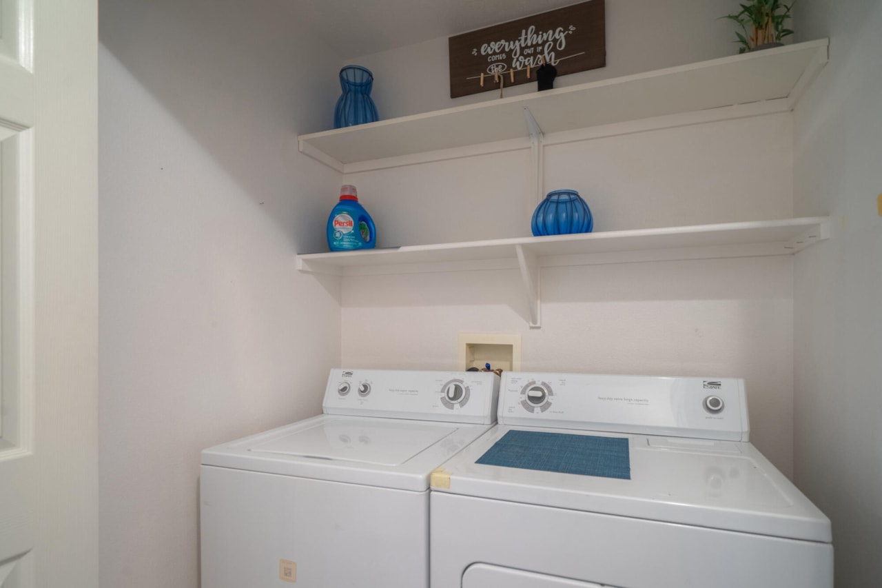 392 N Windsor DR Washington, UT 84780 home for sale, MLS#25-265899 - Erika Rogers Photo 47