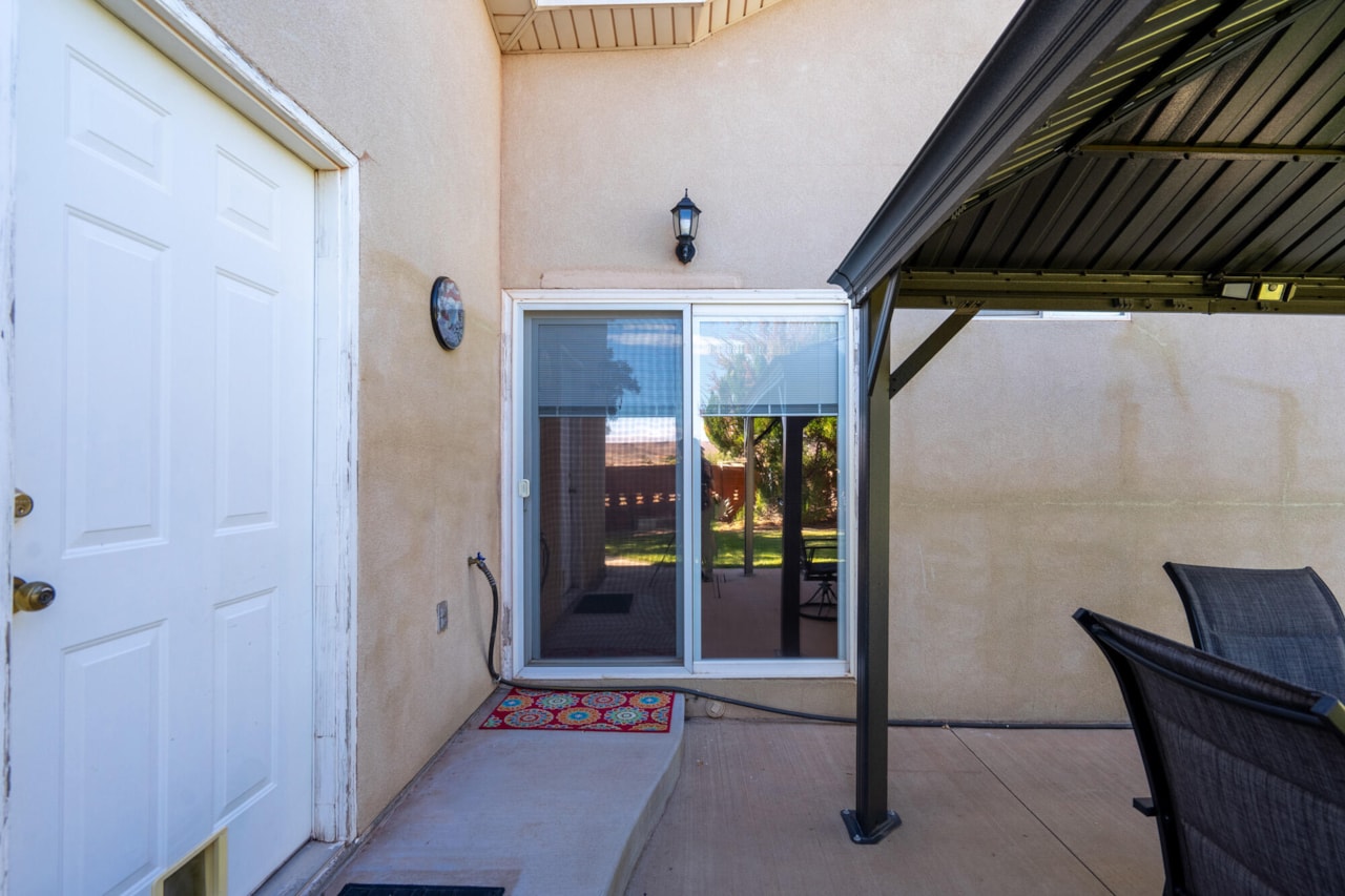 392 N Windsor DR Washington, UT 84780 home for sale, MLS#25-265899 - Erika Rogers Photo 56