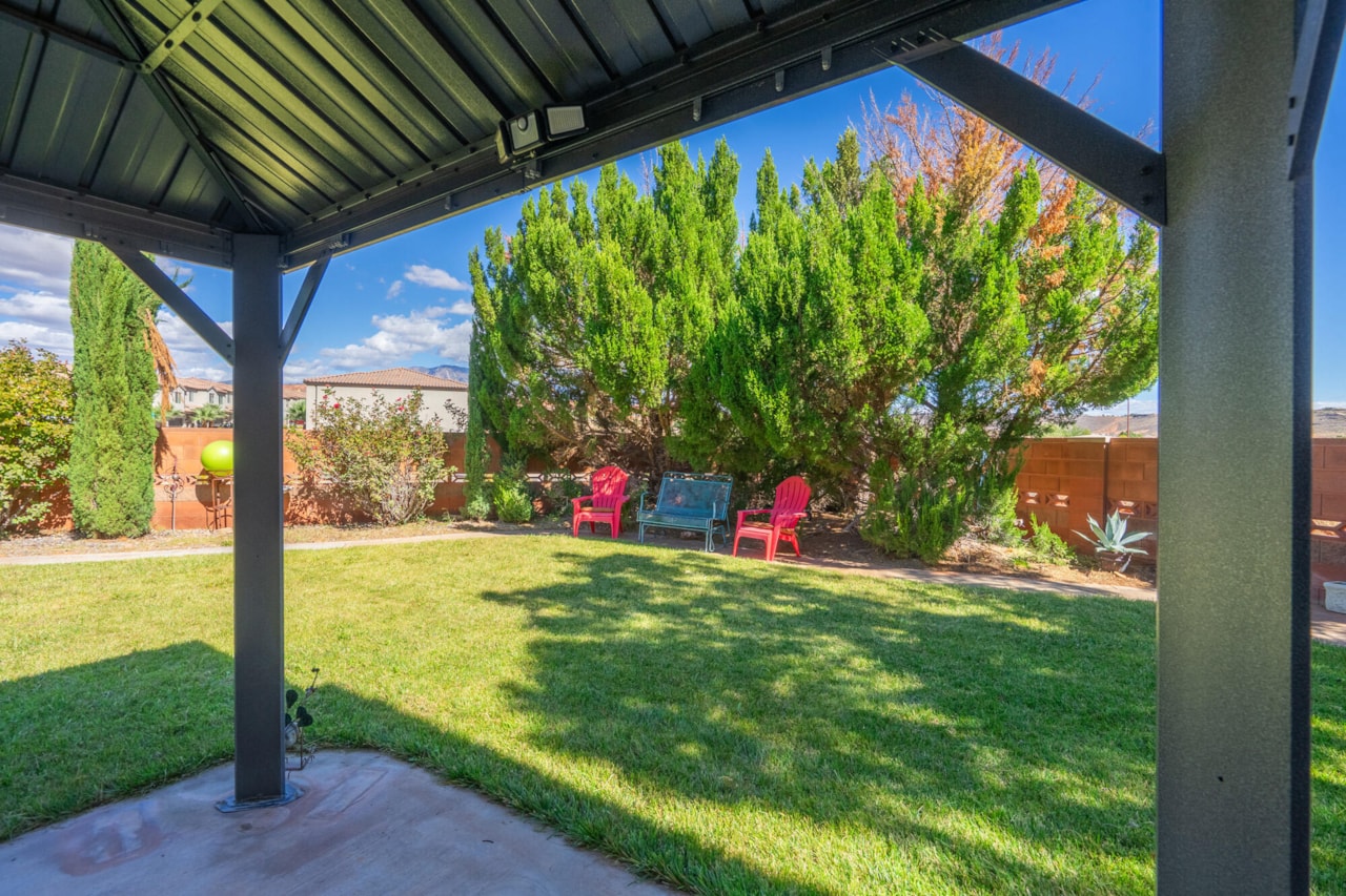 392 N Windsor DR Washington, UT 84780 home for sale, MLS#25-265899 - Erika Rogers Photo 57