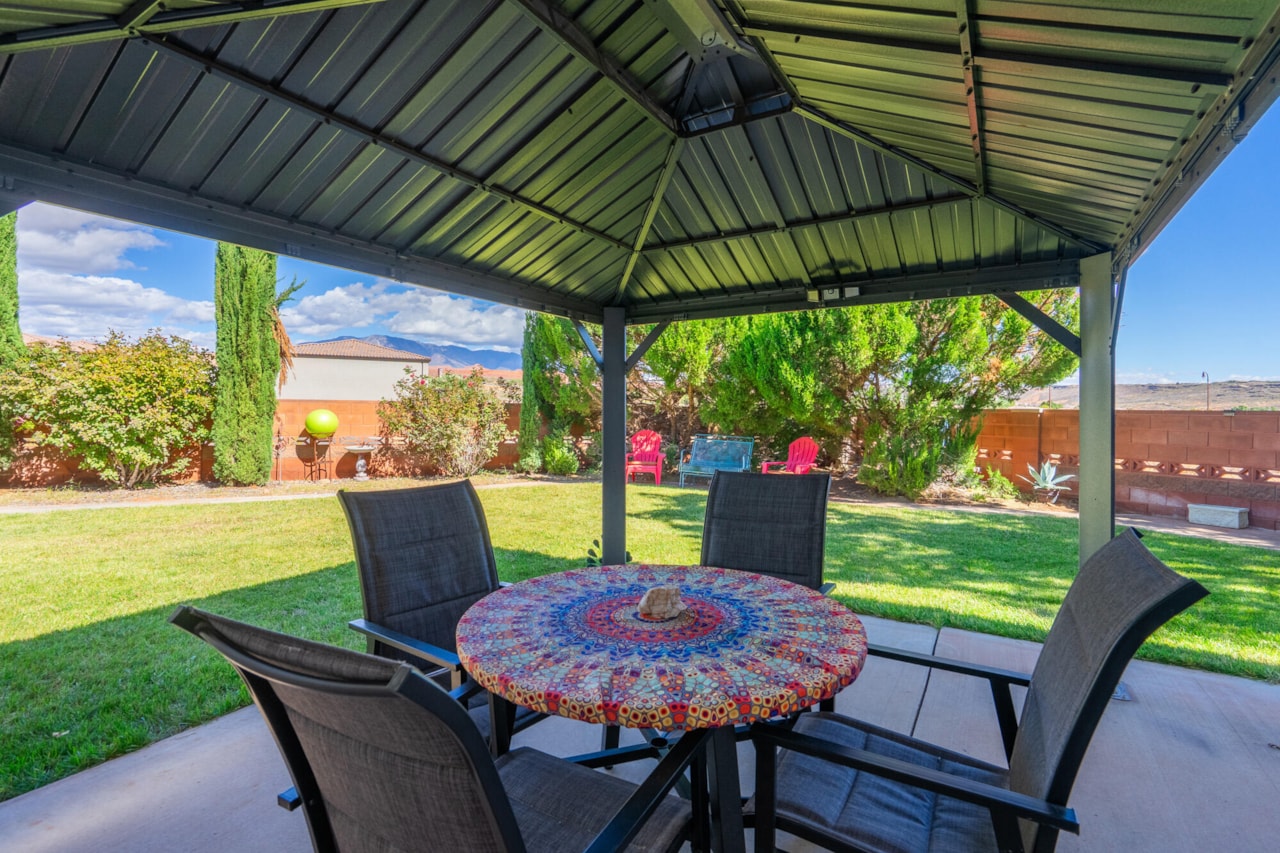 392 N Windsor DR Washington, UT 84780 home for sale, MLS#25-265899 - Erika Rogers Photo 59